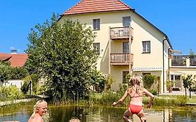 ad vineas Gästehaus Nikolaihof-Hotel Garni